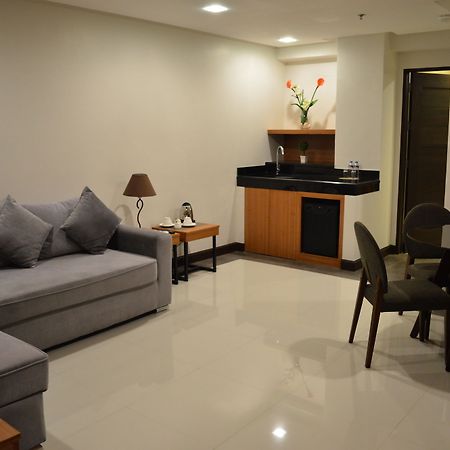 Mango Suites - Santiago City of Santiago Ngoại thất bức ảnh